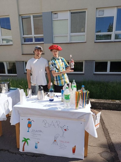 TŘÍDA CR3 PŘIPRAVILA ANIMAČNÍ PROGRAM PRO PRVŇÁČKY NA TÉMA „ CESTA KOLEM SVĚTA“ 3  