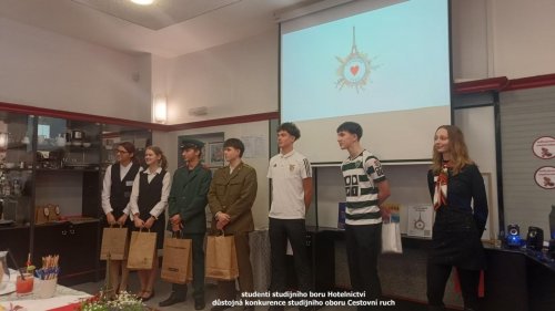 Mladý cestovatel: úspěchy žáků a výhra zájezdu do Paříže 9  