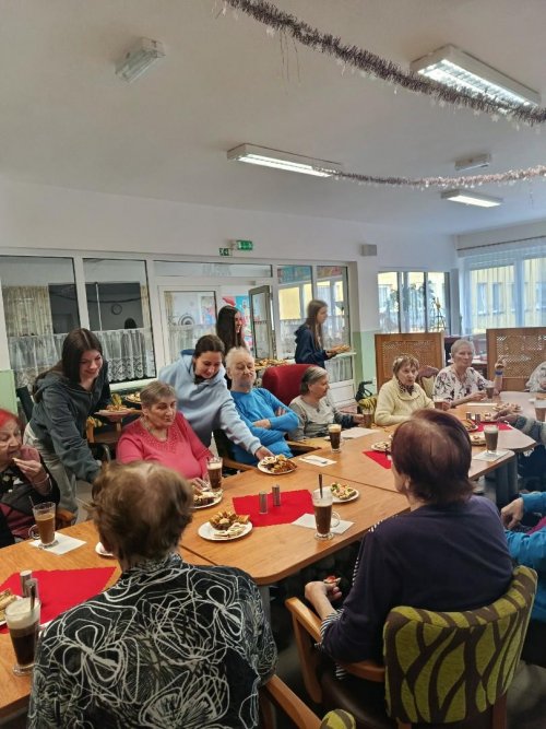 Žáci 1. ročníku oboru hotelnictví se zapojili do projektu Festival srdcí 6  