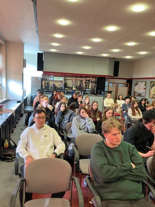 Základy business etikety a Příprava na pohovor 3  