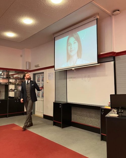 Základy business etikety a Příprava na pohovor 1  