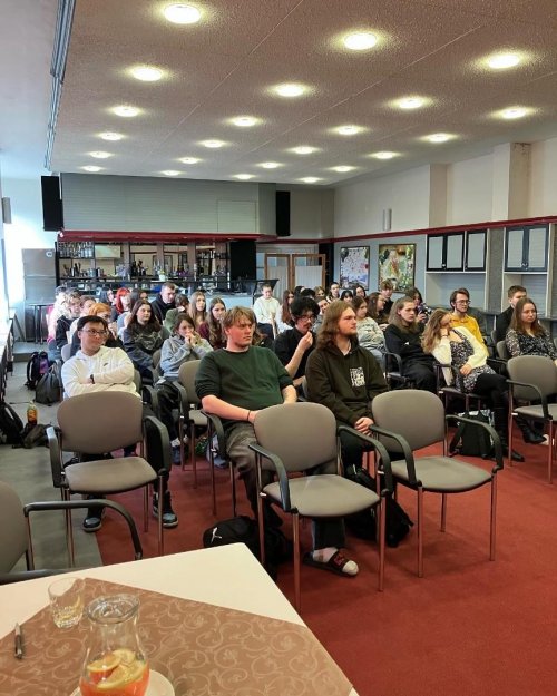 Základy business etikety a Příprava na pohovor 4  