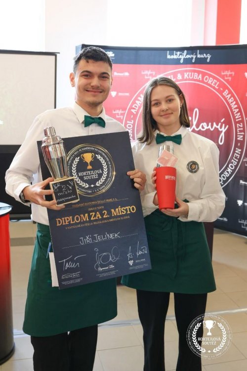 První ročník Koktejlové soutěže ve spolupráci Barmanů Zlín a Hotelové školy, Frenštát pod Radhoštěm 11  