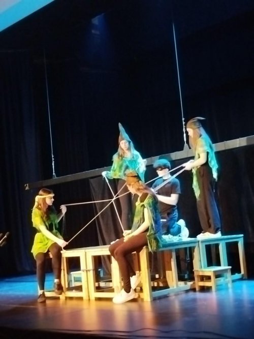 Shakespearova magie v angličtině: třídy CR1 a H1 na „Snu noci svatojánské“ 4  