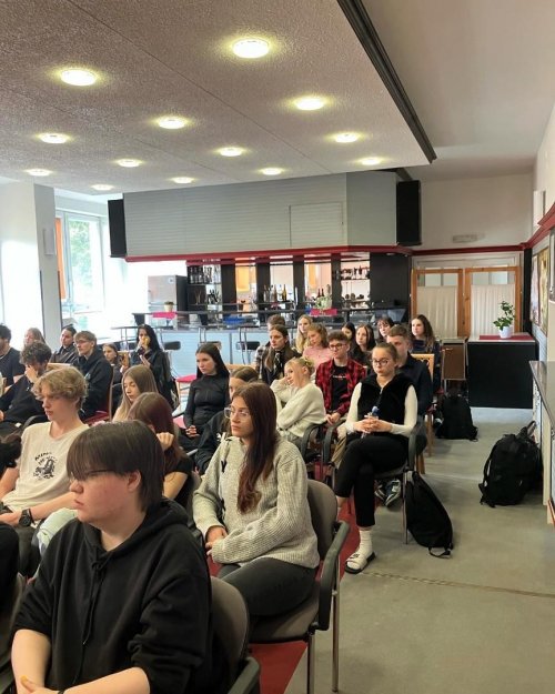 Zpráva č. 2 z klíčové aktivity - Etiketa s odborníkem z praxe 1  