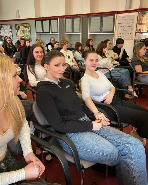 Zpráva č. 2 z klíčové aktivity - Etiketa s odborníkem z praxe 4  