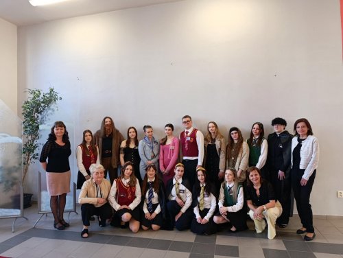 PRAKTICKÁ MATURITNÍ ZKOUŠKA TŘÍDY H4 SKUPINA AJ1 NA TÉMA  „BRADAVICKÁ HOSTINA ČTYŘ KOLEJÍ“ 5  